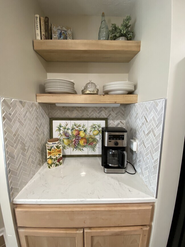 Photo - 5010 Emerald Isle Ct