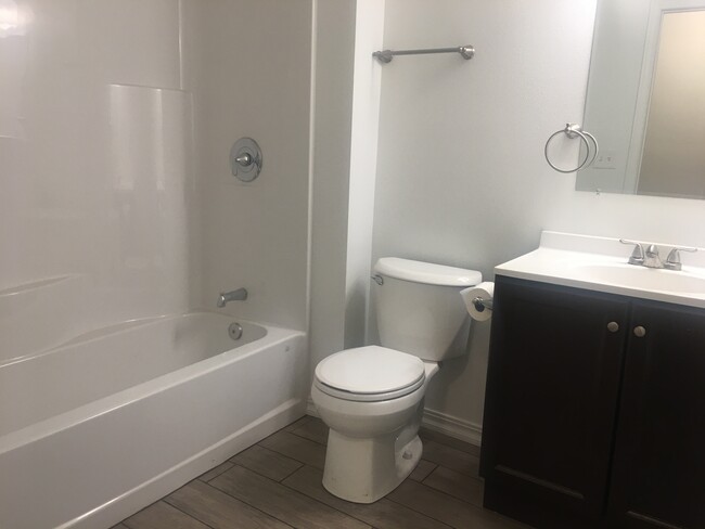 Baño - 23824 SE 28th St Unidad 1