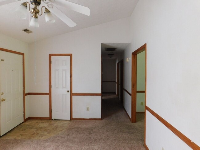 512 Cougar Pl