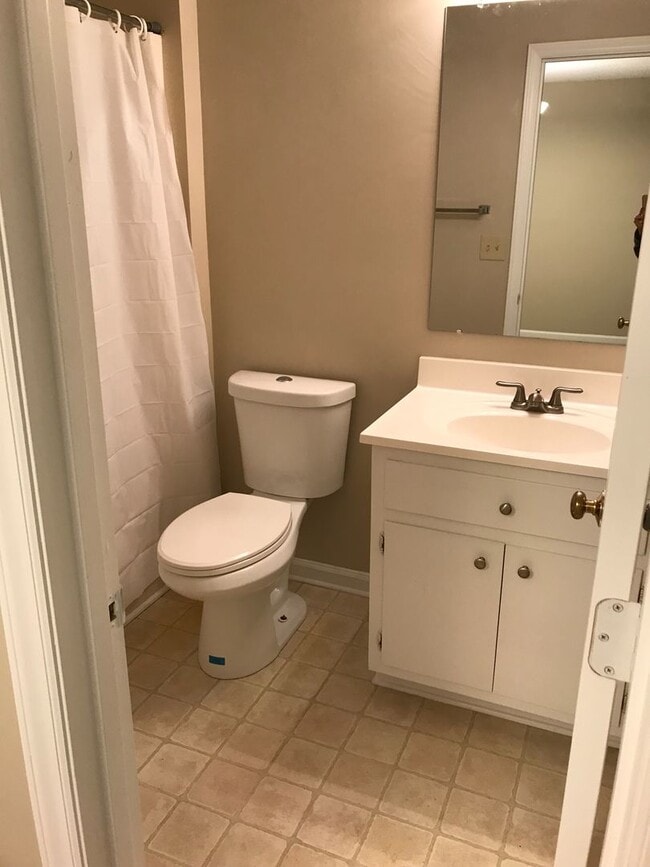 Photo - 4402 American Dr Unit B