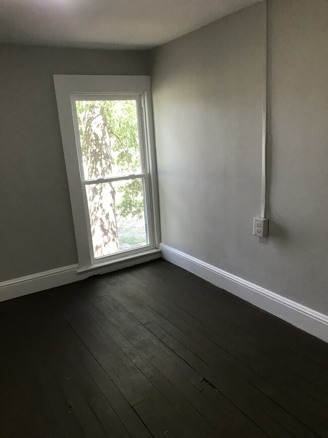 Photo - 808 S Brake St House