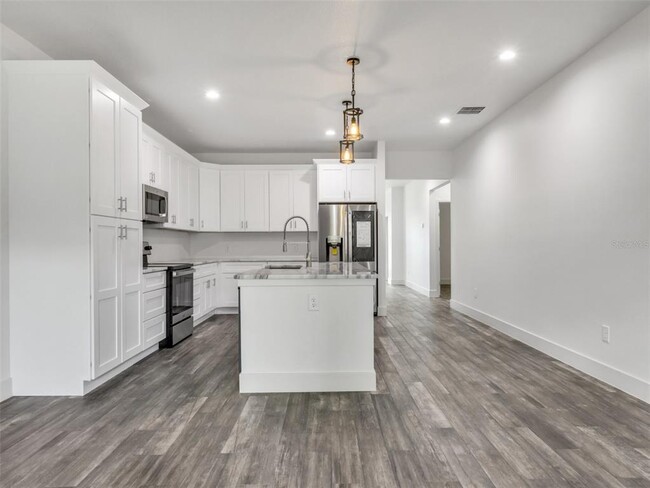 Photo - 1320 N Highland St Townhome