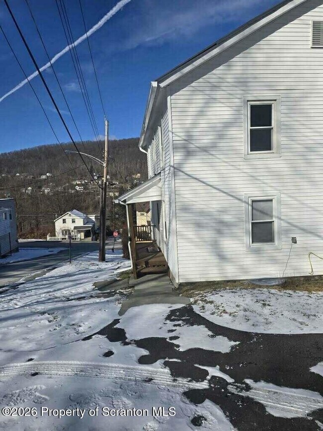 Photo - 5094 3rd Ave