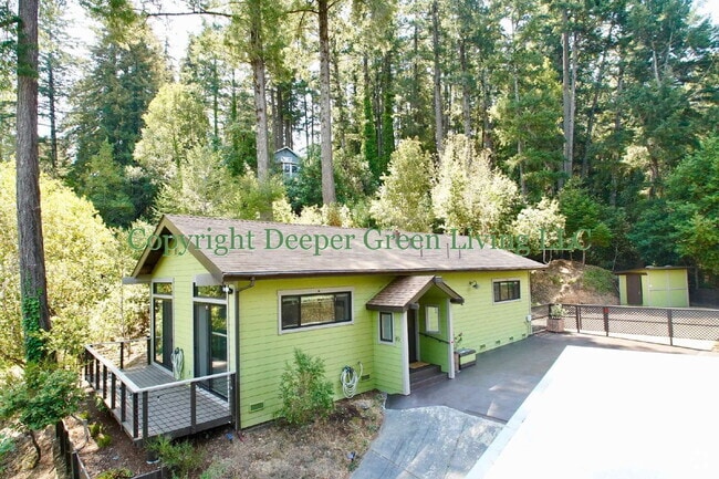 Building Photo - 2 Bedroom Woodacre Home with Views!