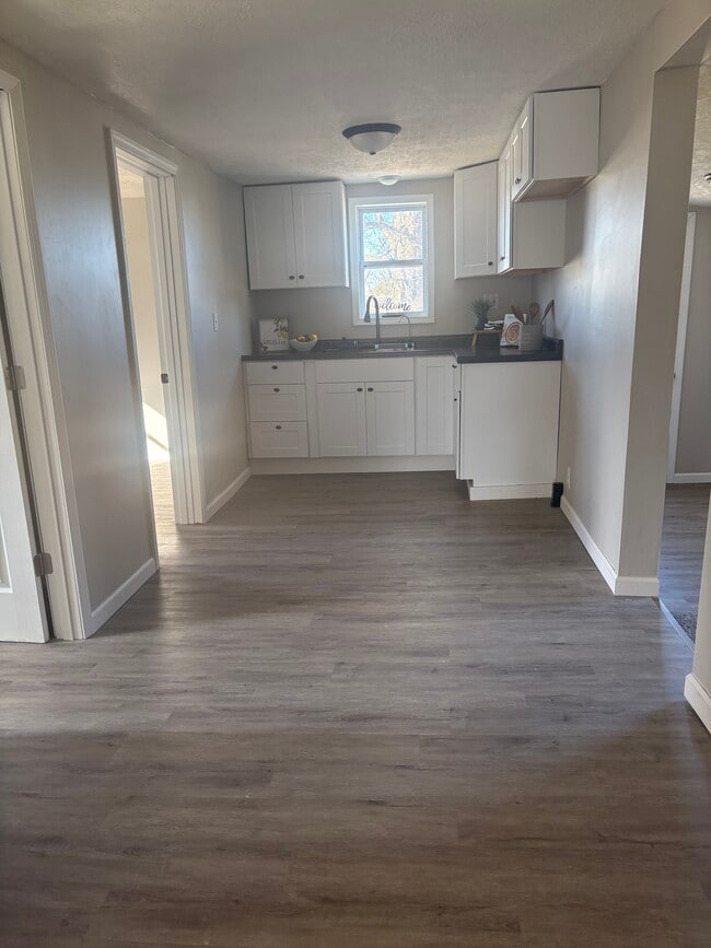 Cocina - 640 Hanna Rd