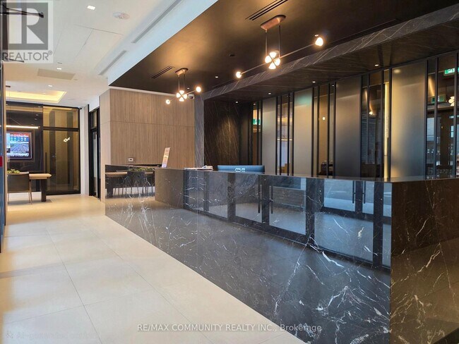 Photo - 1610 Charles St