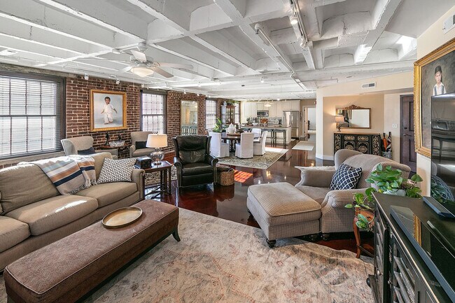 Photo - 535 Locust St Unit 303