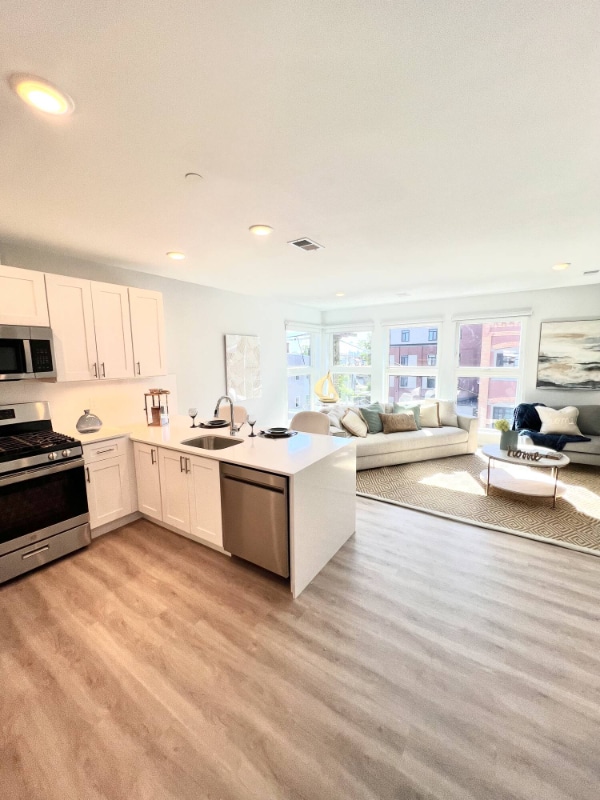 Photo - 532 Mulberry St Unit 3A