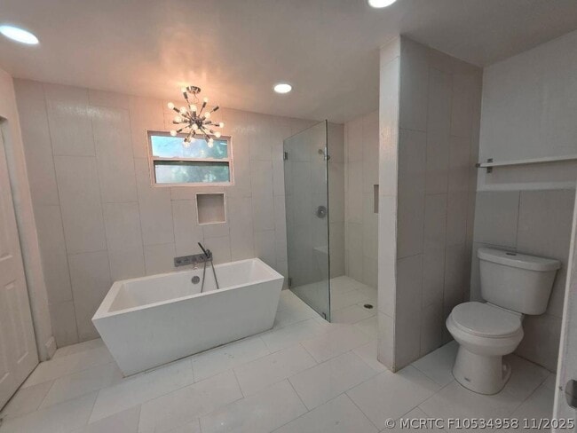 Photo - 690 NW 68th Ave