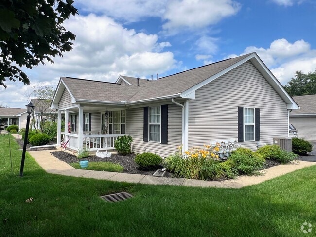 Building Photo - 1285 Hillview Cir W Rental