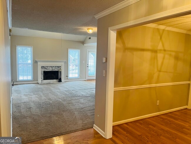 155 Woodstream Wy