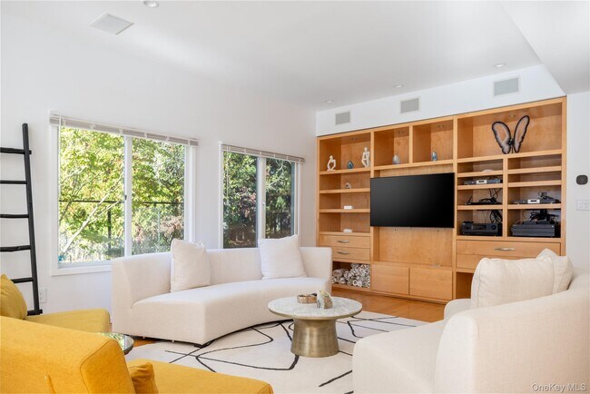 Photo - 15 Pheasant Run