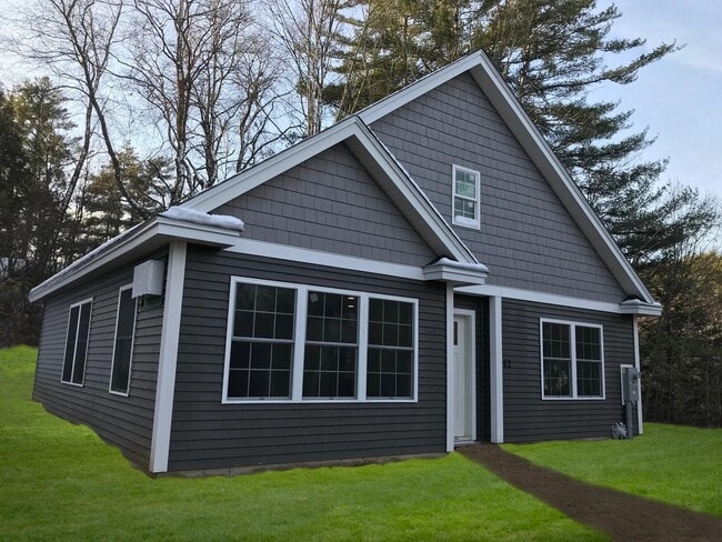 Building Photo - 81 Mark Dr Rental