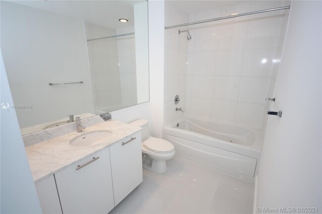 Photo - 950 Brickell Bay Dr Unit 5208
