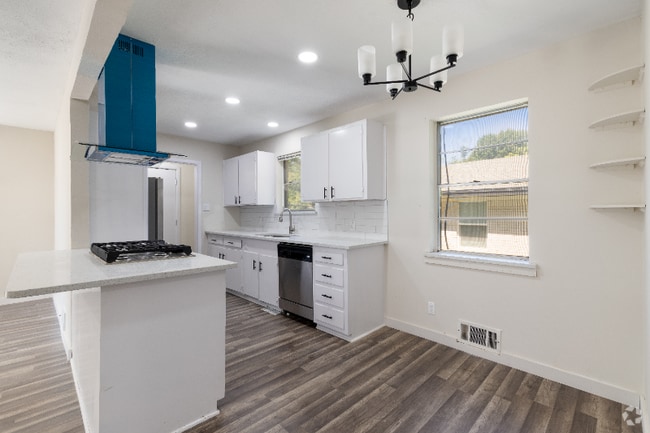 Building Photo - 529 Melrose Dr Rental