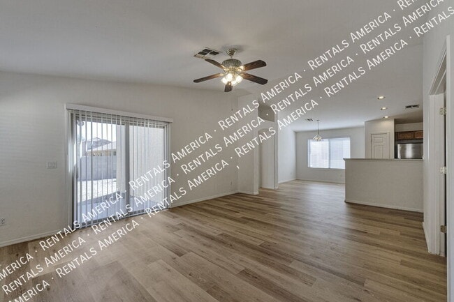 Photo - 8421 S Burien Rd