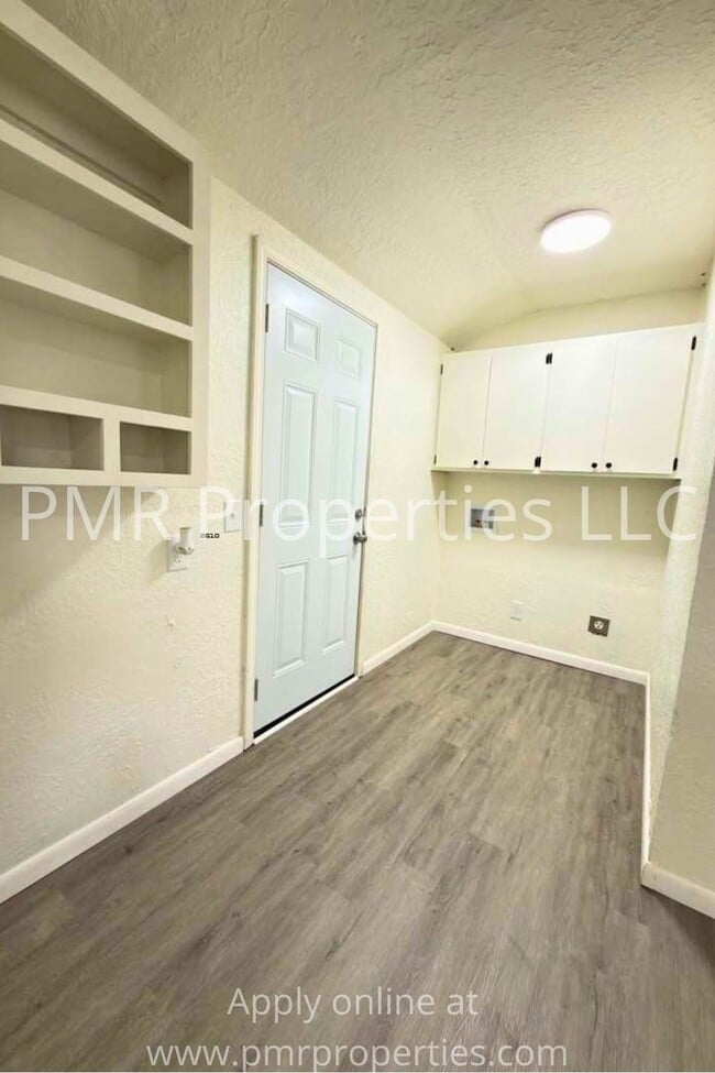 Photo - 3 Bedrooms / 1.5 Bathrooms House