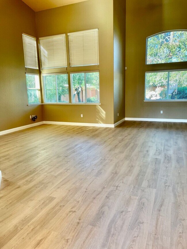 Photo - 8577 Almond Bluff Ct