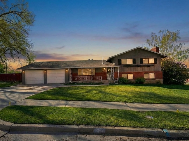 Building Photo - 579 N Highland Blvd