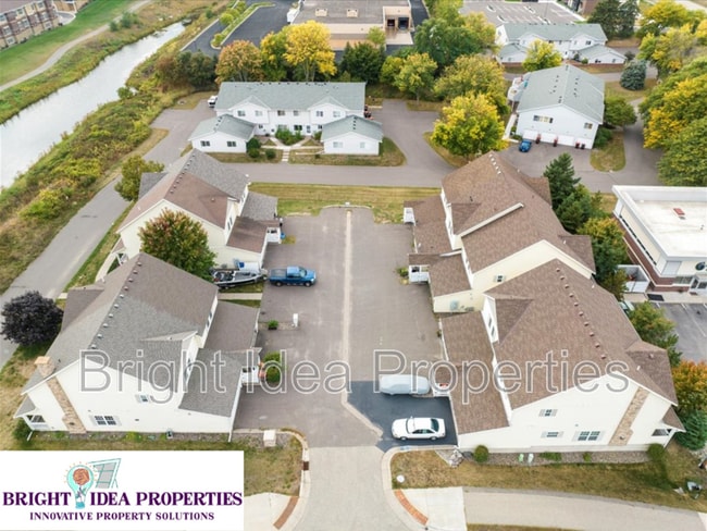 Photo - 5948 Oakgreen Ave N