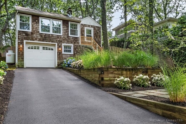 Photo - 10 Spring Ln