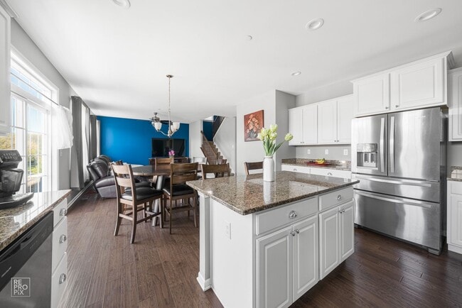 Photo - COMING SOON - WINSTON HOME LOCATED IN VISTA RIDGE IN GURNEE!