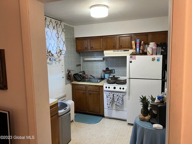 Photo - 634 Western Ave Unit 2nd Floor - Apt #1