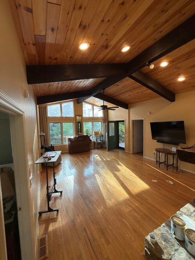 Photo - 169 Brookview Ln