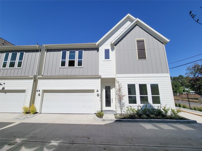 Photo - 5931 Beall St