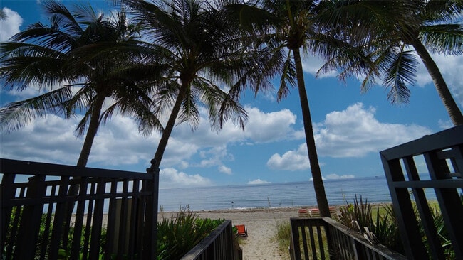 Building Photo - 2011 N Ocean Blvd Unit 1606