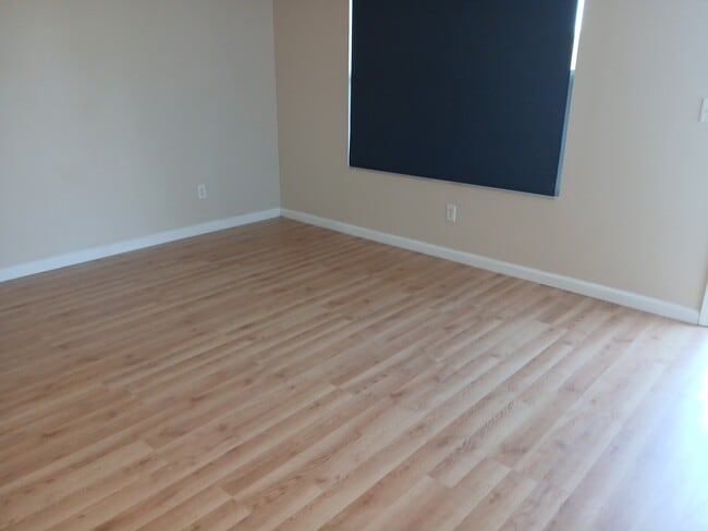 Building Photo - 1009 Briarwood Rd