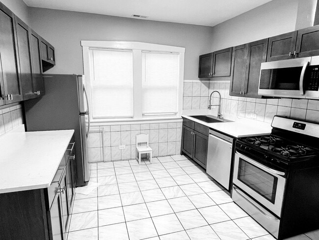 Photo - 4838 W Addison St Unit 1