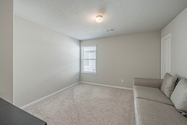 Photo - 4923 Blue Jacaranda Wy