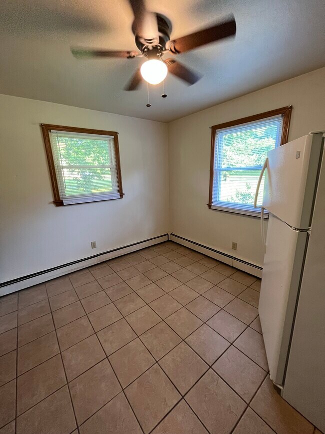 1994 Mathews Rd Apartments For Rent in Youngstown, OH