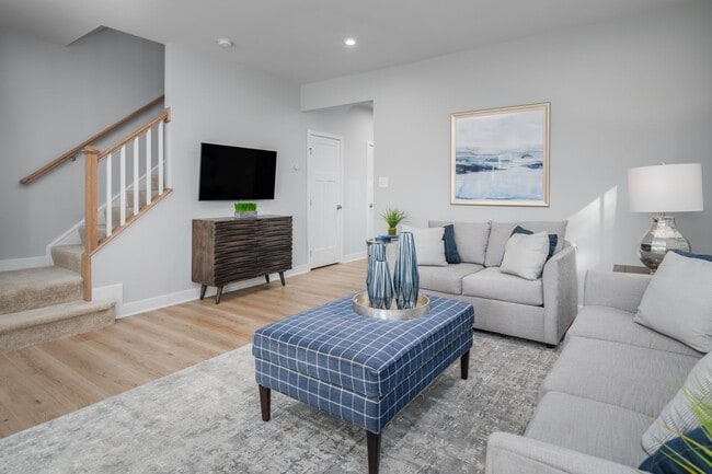 Photo - 3 Bedroom, 2.5 Bathroom Townhome in Crescent Cove - Summerville