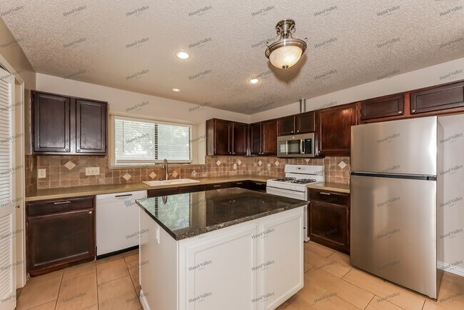 Photo - 8014 Meadowlark Ln