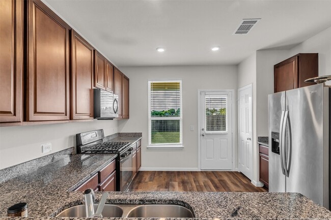 Photo - 4619 Prairie Chase Dr