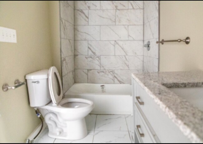 Photo - 1438 N 43rd St