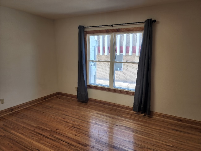 Photo - 1634 S College Ave