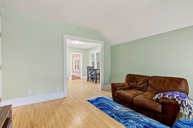 560 S Stryker Ave Unit 2