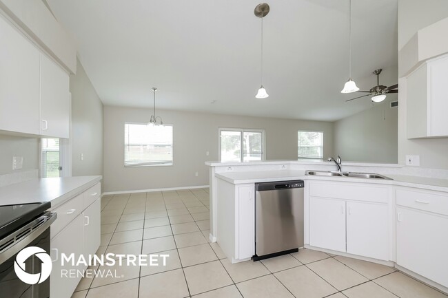 Photo - 102 Ashley Loop