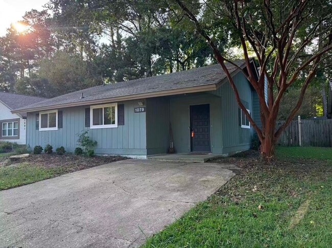 Building Photo - 1079 Tall Oak Dr Rental