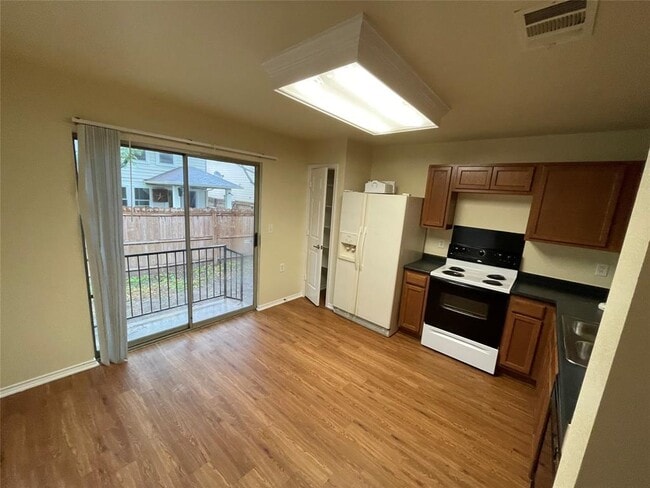 Photo - 6912 Quinton Dr