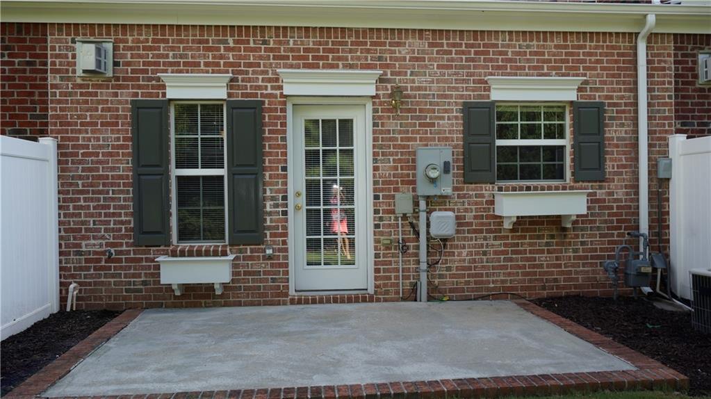 Photo - 5682 Lawley Rd
