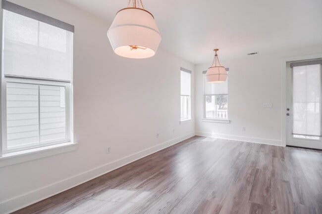 Photo - 2207 Government St