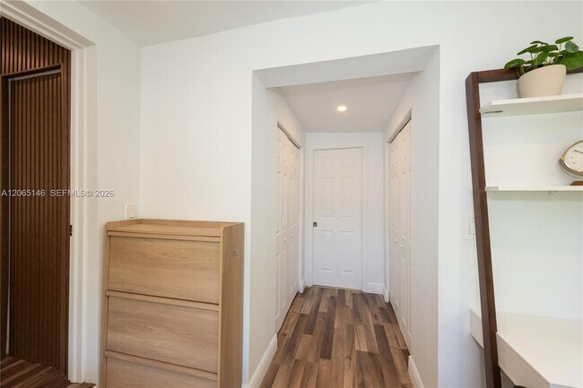 Photo - 1450 SW 20th Ave