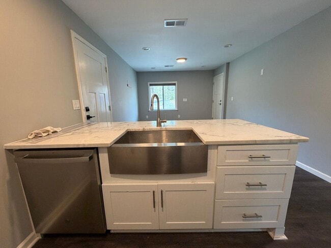 Photo - Charming 4/2.5 House in Armuchee- $1,995