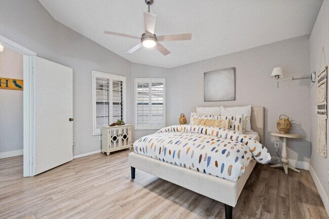 Photo - 77593 Woodhaven Dr S