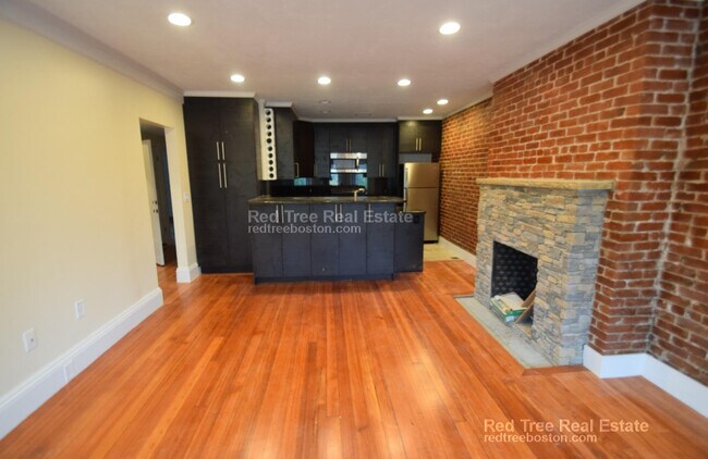 Photo - 1616 Beacon St