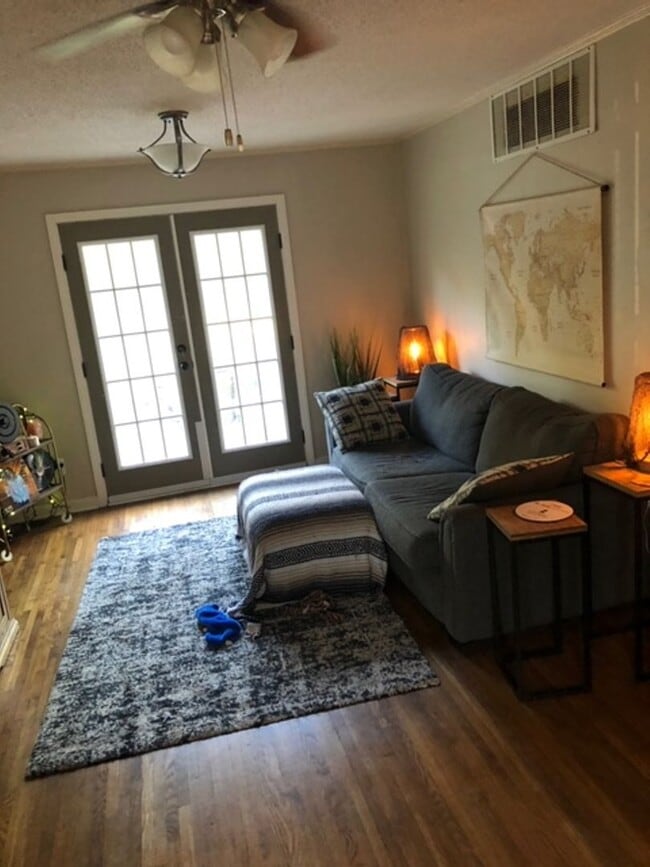Photo - 3BD/1.5BA Home located in Colonial Acres!